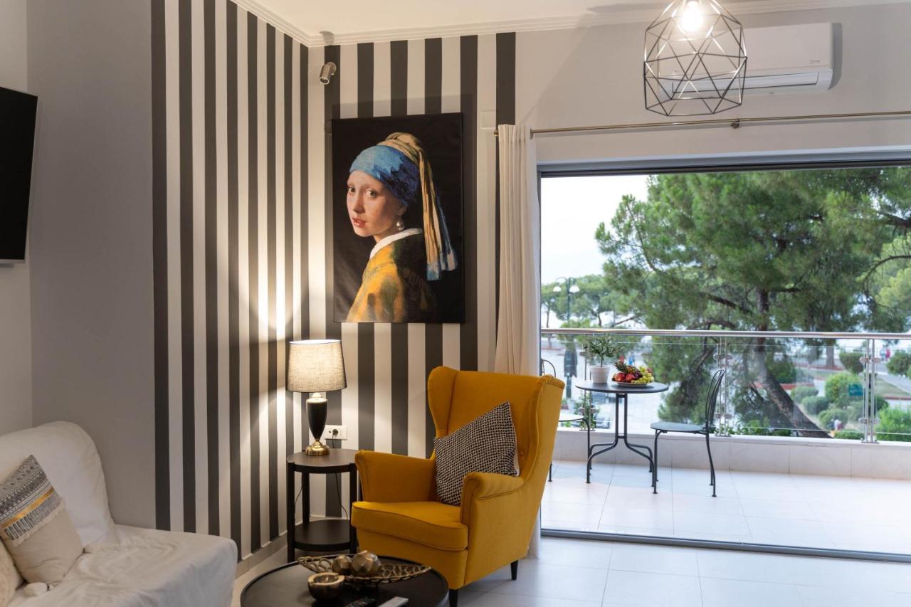 Byron Luxury Apartments Aígion Luaran gambar