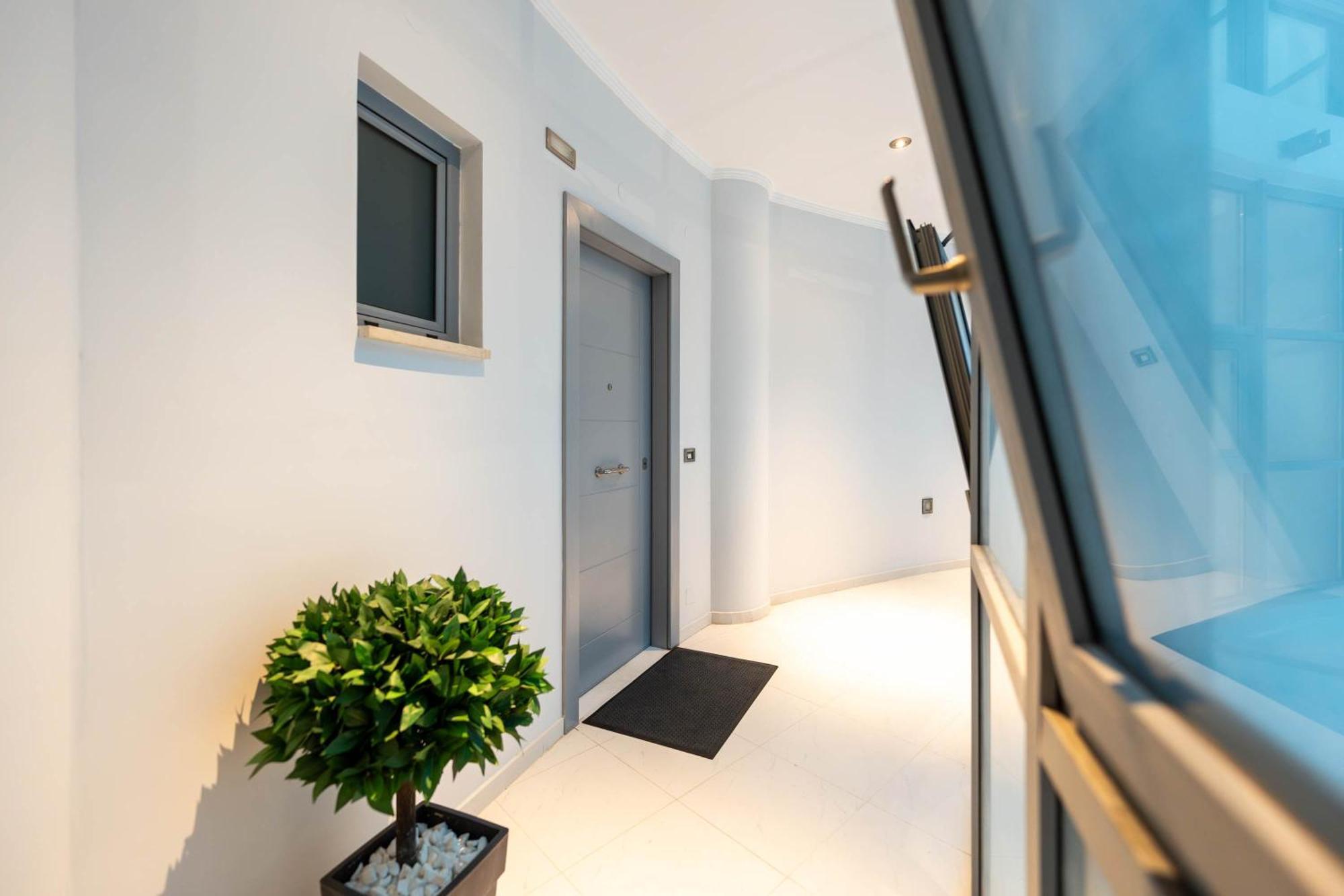 Byron Luxury Apartments Aígion Luaran gambar