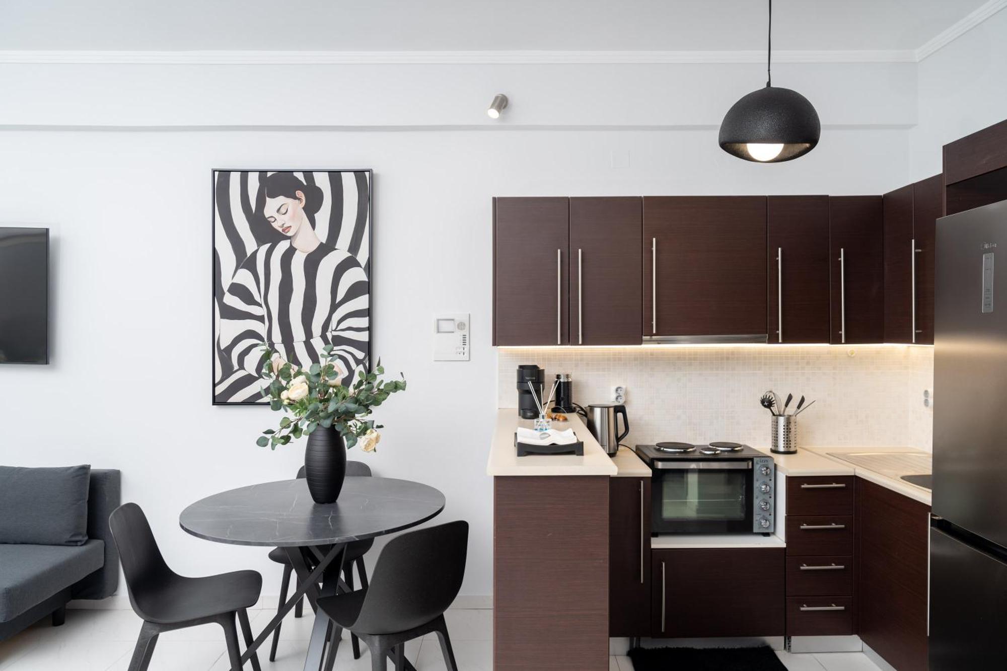 Byron Luxury Apartments Aígion Bilik gambar