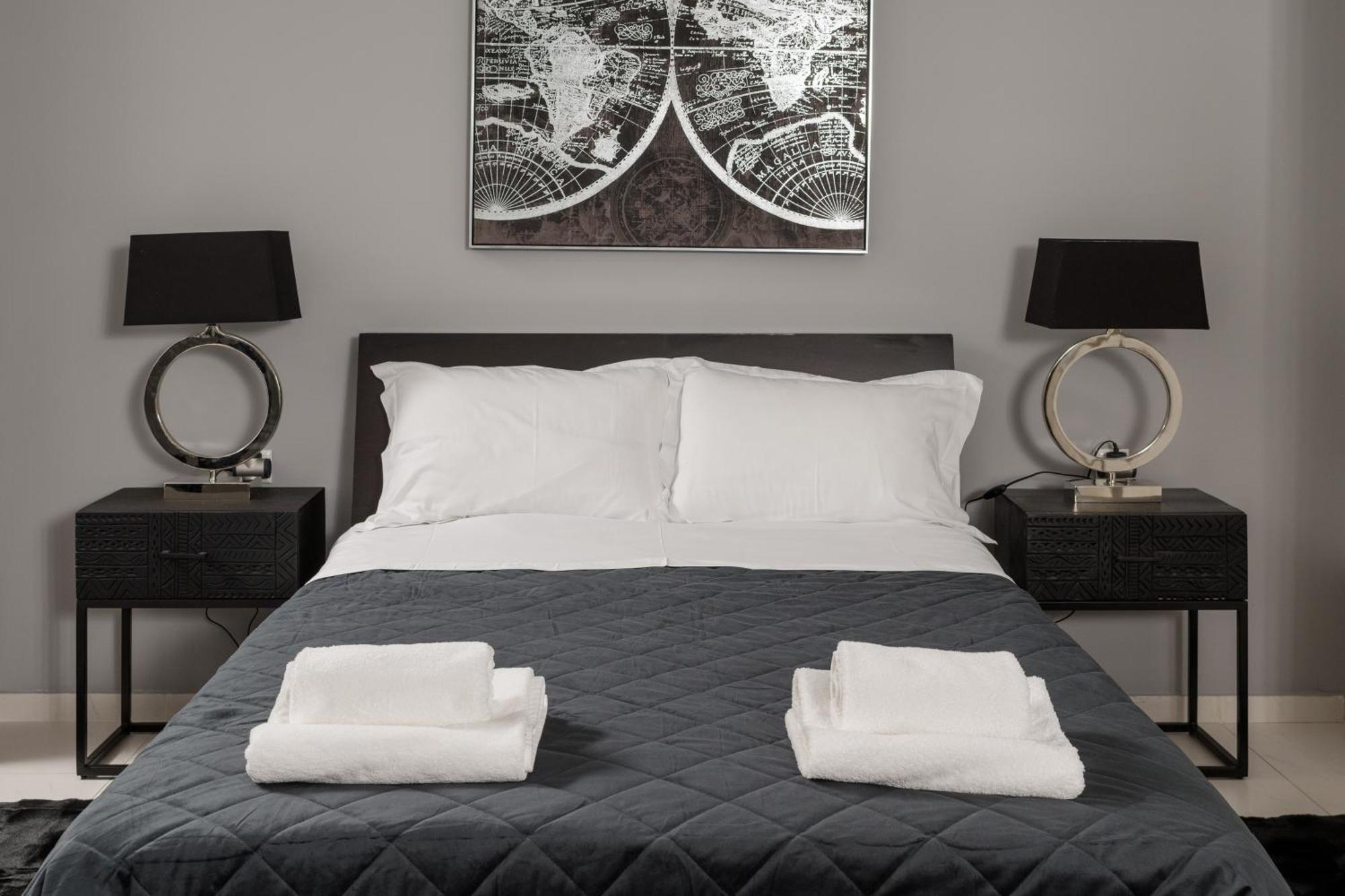 Byron Luxury Apartments Aígion Luaran gambar
