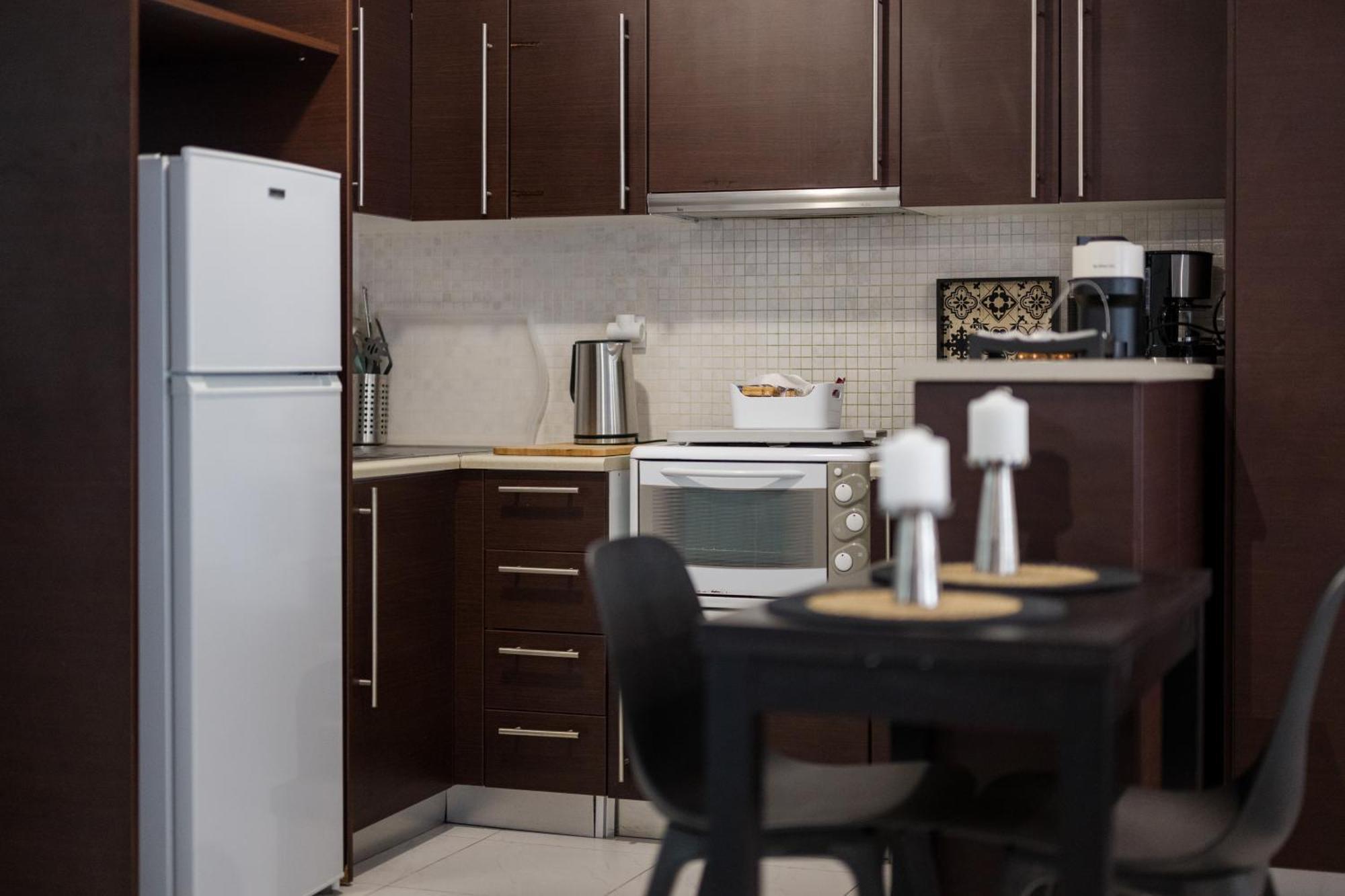 Byron Luxury Apartments Aígion Luaran gambar
